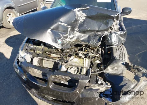 2011 BMW 328I из США, поврежденный, VIN WBAPH5C58BA448332